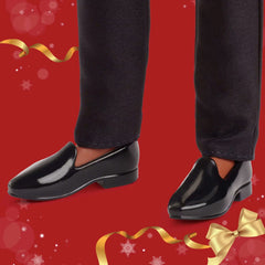 Barbie Signature: 2025 Holiday Ken - Dark Brown Hair Toys & Games Mattel