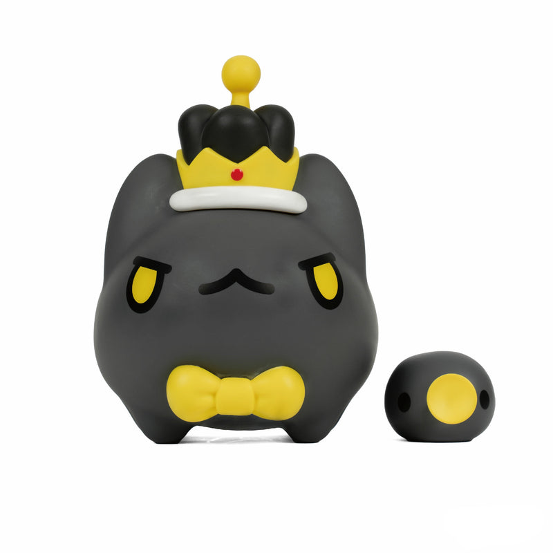 Bugcat Capoo: King Black Bugcat Figurine with Limited Edition Patch Collectible Bugcat Capoo