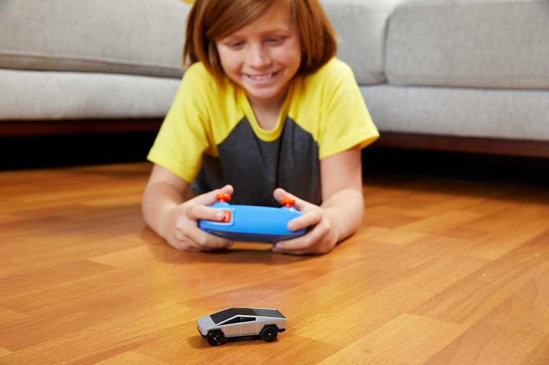Hot Wheels RC: Remote-Control Tesla Cybertruck (1:64 Scale) Includes Controller & Adapter Toys & Games Mattel