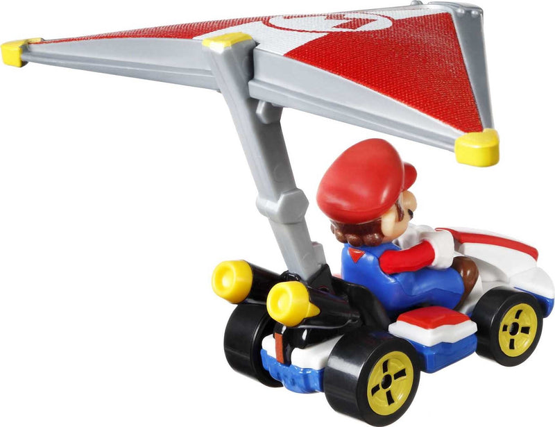 Hot Wheels Mario Kart: Mario Standard Cart with Super Glider Toys & Games Mattel