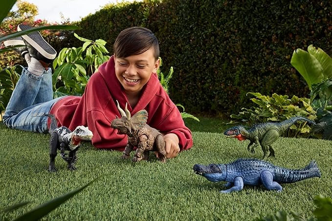 Jurassic World Rebirth: Gigantic Thrashers Eotriceratops Toys & Games Mattel