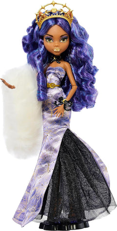 Monster High: Claudeen Wolf - Howliday Winter Edition Toys & Games Mattel