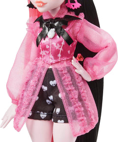 Monster High: Draculaura - Signature Look with Fashion Accessories Pet Bat Count Fabulous Toys & Games Mattel