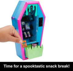 Monster High: Student Lounge Playset, Doll House Furniture, Pets & Vending Machine Toys & Games Mattel