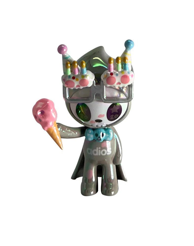 tokidoki: 20th Anniversary Blind Box - 1 Random Figure Toys & Games tokidoki