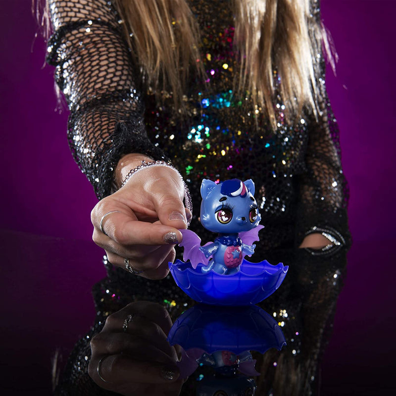 Hatchimals: Glow Up - 3-inch Magic Dusk Collectible Figures with Glow-in-the-Dark Wings Toys & Games Spin Master
