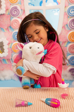 Little Live Rainglow Unicorn Vet Set Toys & Games Moose Toys