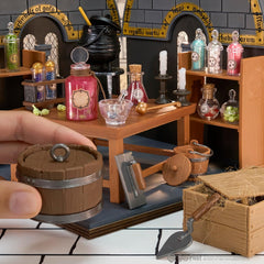 MGA's Miniverse: Make it Mini Potions Class - Harry Potter Toys & Games MGA Entertainment