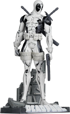 Marvel Collection: The New Mutants Issue #98 Deadpool Lineart Scene Figure - Gold Label 1:10 Scale Toys & Games McFarlane Toys