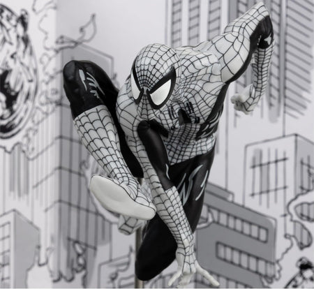Marvel Spider-Man: Black and White Spider-Man Issue #6 Figure Gold Label Collection Toys & Games McFarlane Toys