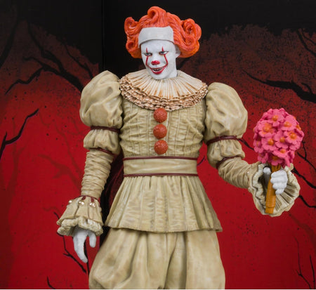 Movie Maniacs Welcome to Derry: IT Pennywise Figure Flashback - Gold Label Collection Toys & Games McFarlane Toys