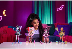 Monster High: Scary Sweet Birthday Draculaura Toys & Games Mattel