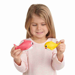 Pinkfong: Baby Shark Bath Squirt Toy 4-Pack Toys & Games WowWee