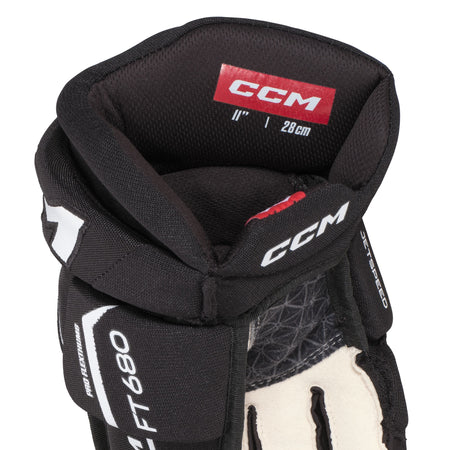 CCM: Jetspeed FT680 Junior 11" Hockey Gloves - Black [Sporting Goods] Hockey Equipment CCM