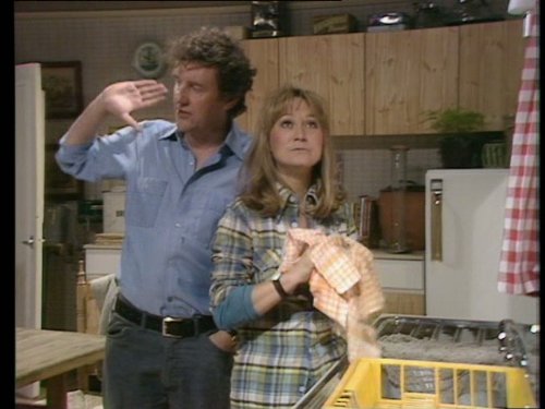 Good Neighbors: The Complete Series 1-3 [DVD Box Set] DVDs & Blu-Rays BBC   