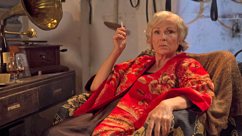Indian Summers: The Complete First Season [DVD Box Set] DVDs & Blu-Rays PBS   