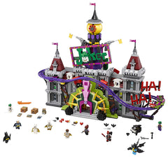 LEGO The LEGO Batman Movie: The Joker Manor - 3444 Piece Building Kit [LEGO, #70922] LEGO LEGO   