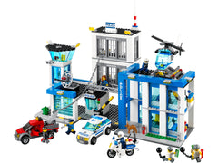 LEGO City: Police Station - 854 Piece Building Set [LEGO, #60047] LEGO LEGO   
