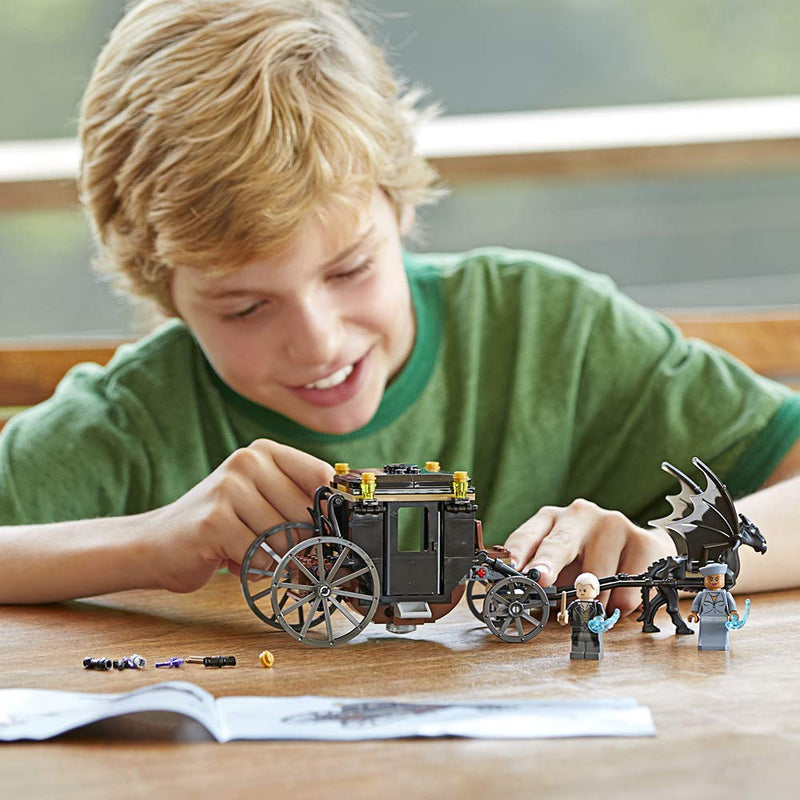 LEGO Fantastic Beasts: Grindelwald's Escape - 132 Piece Building Kit [LEGO, #75951] LEGO LEGO   