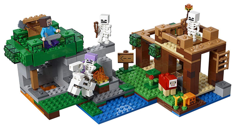 LEGO Minecraft: The Skeleton Attack - 457 Piece Building Set [LEGO, #21146] LEGO LEGO   