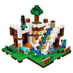 LEGO Minecraft: The Waterfall Base - 729 Piece Building Kit [LEGO, #21134] LEGO LEGO   