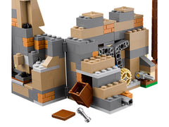 LEGO Star Wars: Battle on Takodana - 409 Piece Building Kit [LEGO, #75139] LEGO LEGO   