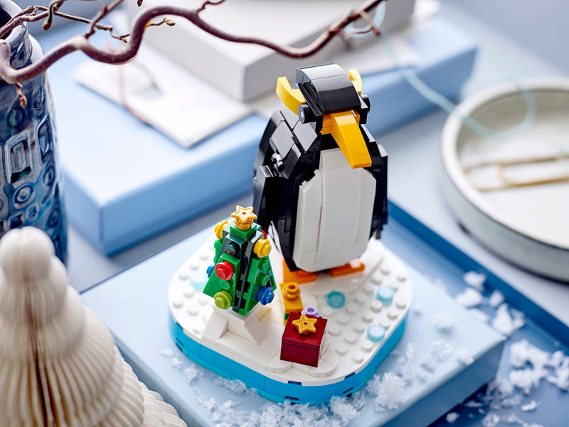 LEGO Christmas Penguin - 244 Piece Building Kit [LEGO, #40498] LEGO LEGO   