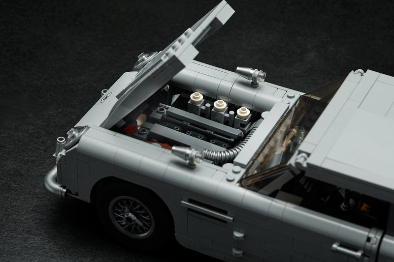 LEGO Creator Expert: James Bond Aston Martin DB5 - 1295 Piece Building Kit [LEGO, #10262] LEGO LEGO   