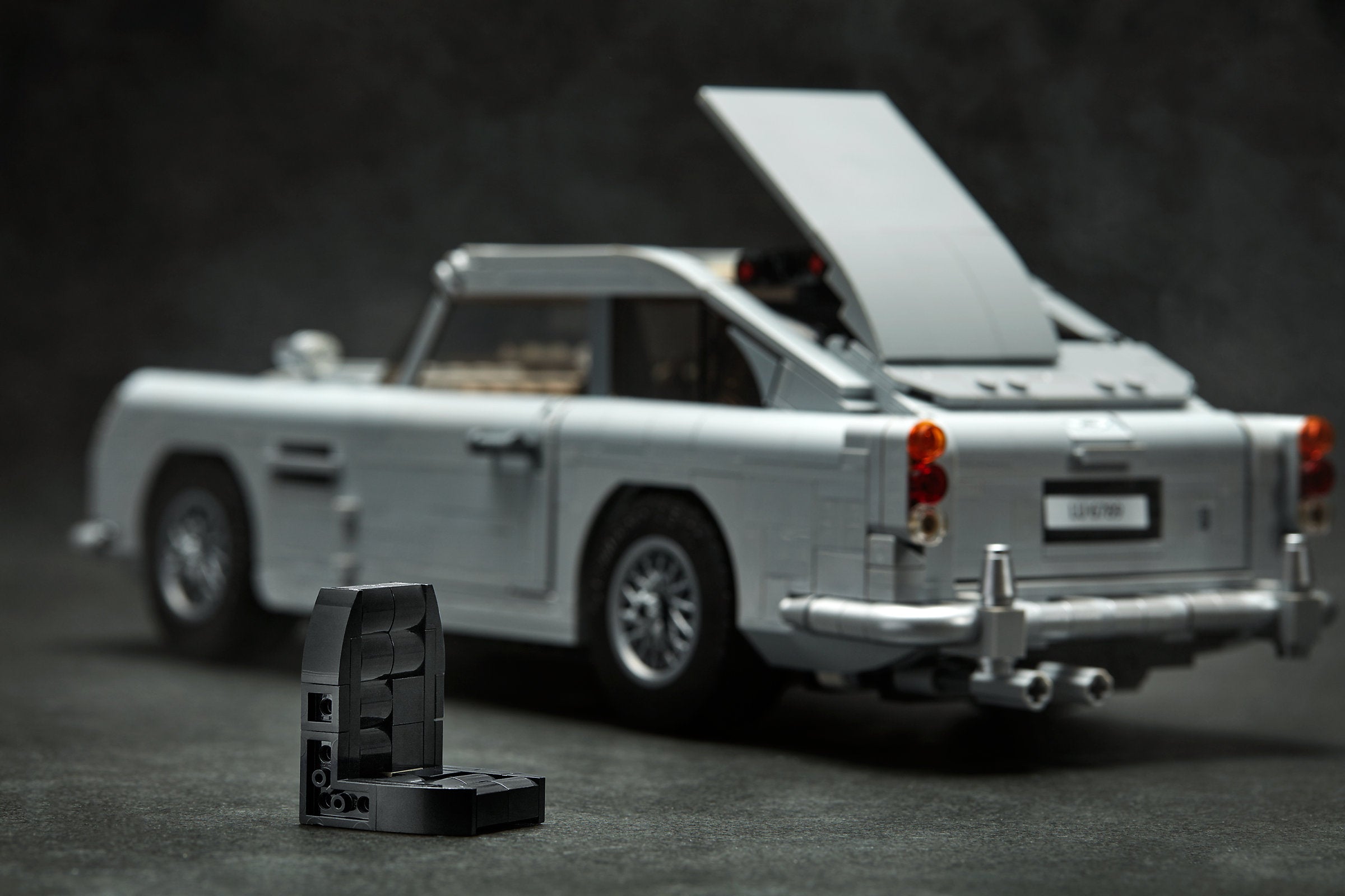 Creator Expert: James Bond Aston Martin DB5 outlet