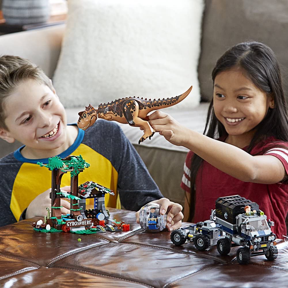 LEGO Jurassic World: Carnotaurus Gyrosphere Escape - 577 Piece