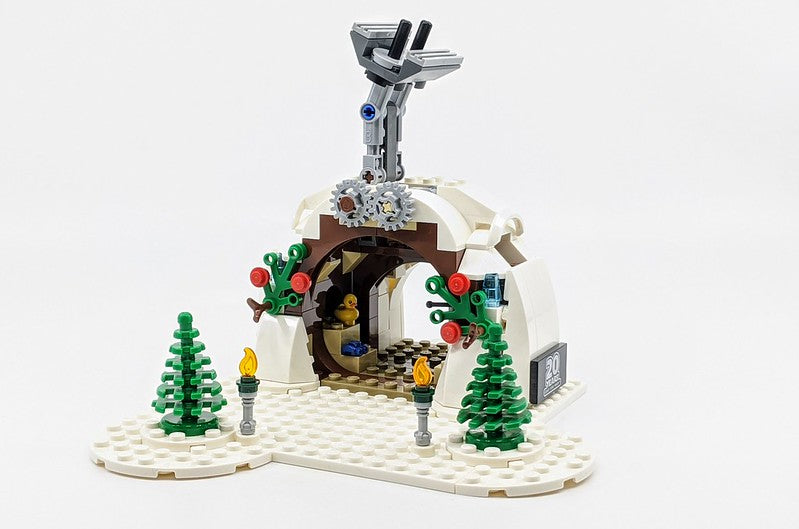 LEGO Star Wars: Christmas X-Wing - 20th Anniversary Edition - 1038 Piece Building Kit [LEGO, #4002019] LEGO LEGO   
