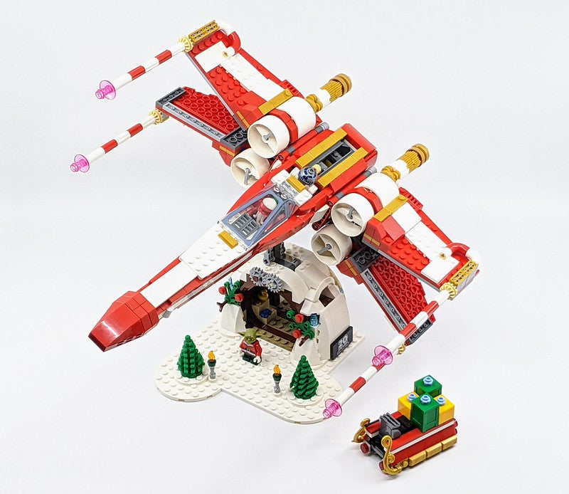 LEGO Star Wars: Christmas X-Wing - 20th Anniversary Edition - 1038 Piece Building Kit [LEGO, #4002019] LEGO LEGO   