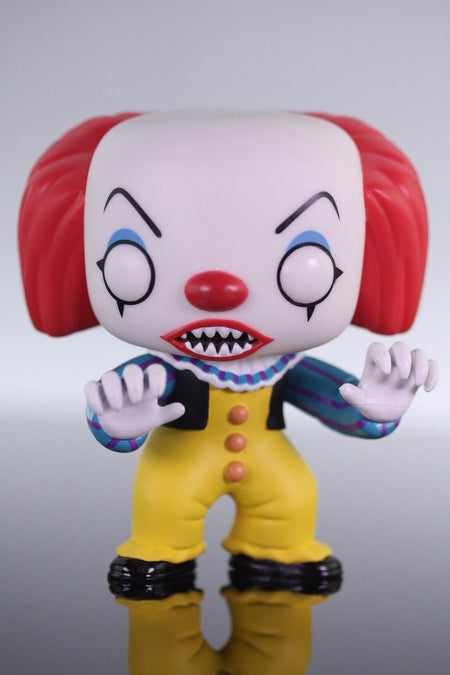 Funko POP! Movies - It: The Movie - Pennywise Vinyl Figure [Toys, Ages 17+, #55] Toys & Games Funko   