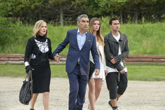 Schitt's Creek: The Complete First Season [DVD Box Set] DVDs & Blu-Rays E1 Entertainment   