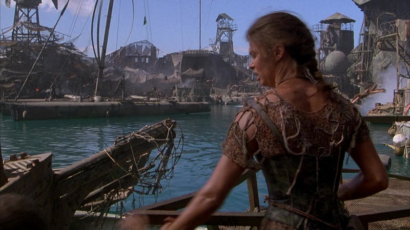 Waterworld [DVD] DVDs & Blu-Rays Universal Studios   